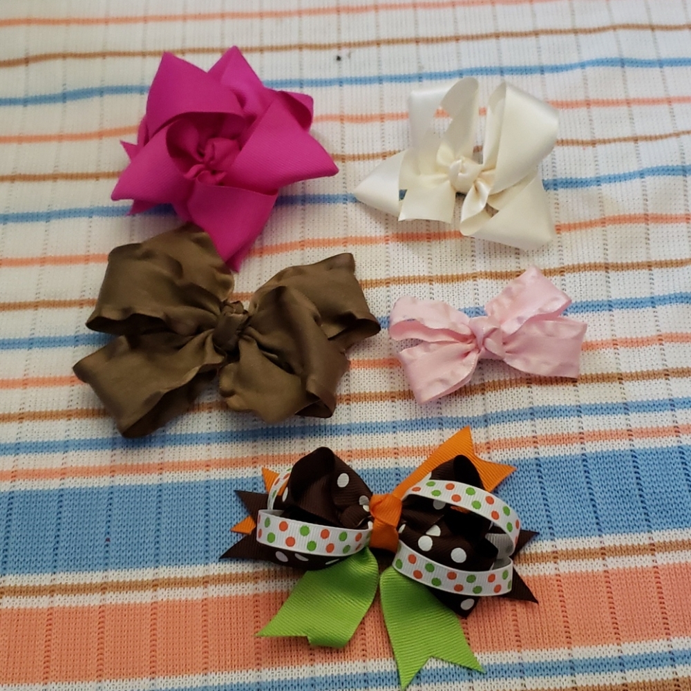 Hair bows